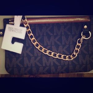 Michael Kors Crossbody Logo bag in Black